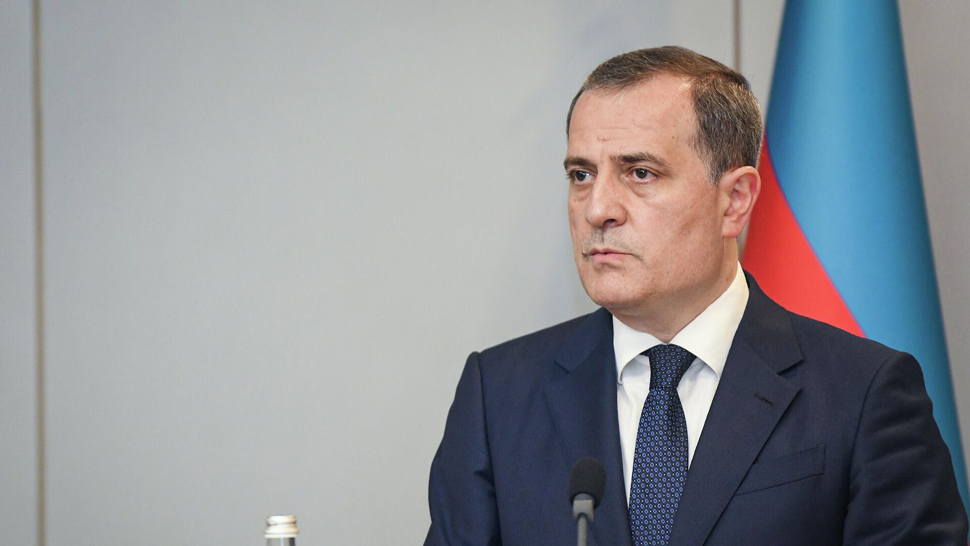 Ceyhun Bayramov Qətərə getdi