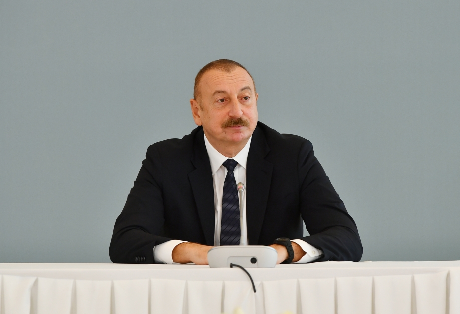 Fədakar analarımız əqidəli övladlar yetişdirir - Prezident