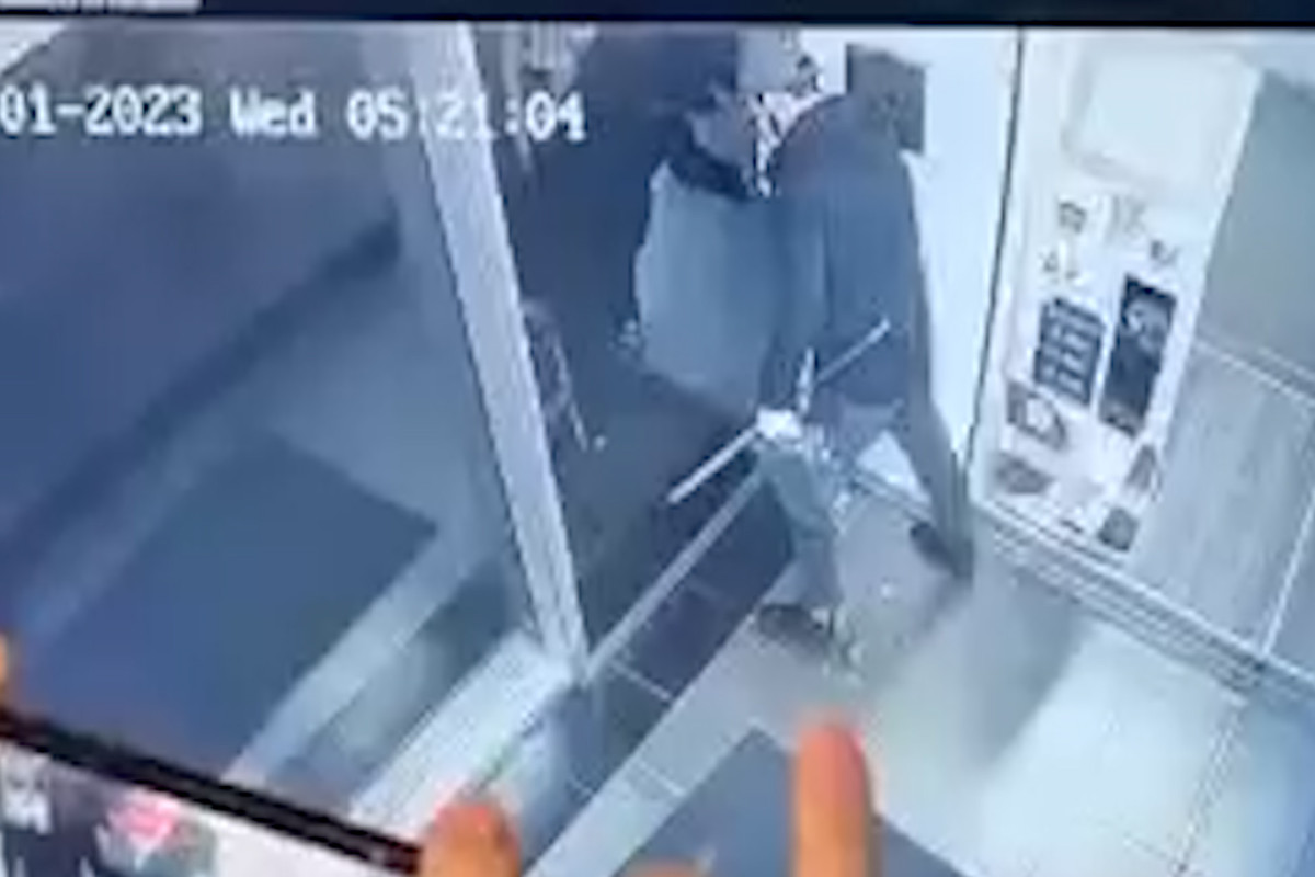 Terminaldan 29 min manat oğurlandı - VİDEO