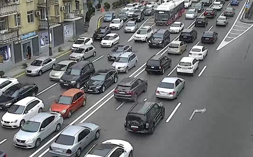 Hazırda bu yollarda tıxac var - SİYAHI