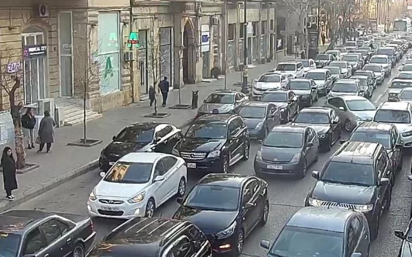 Hazırda tıxac olan yolların SİYAHISI