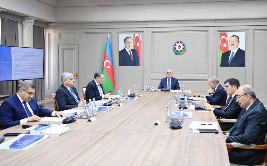 Əli Əsədov iclas keçirdi, tapşırıqlar verdi 