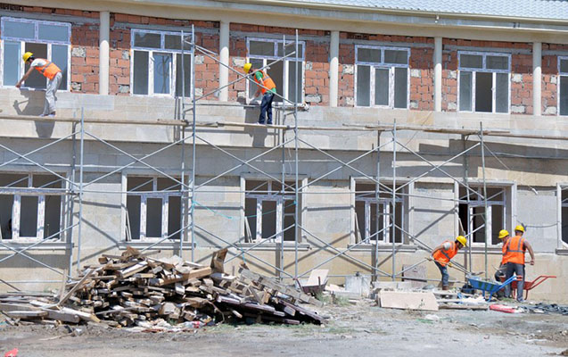 Şuşada 23 yaşayış binası tikilir