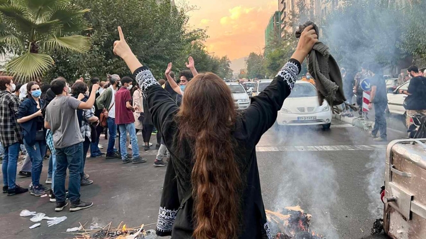 İranda 22 minə yaxın etirazçı əfv edildi