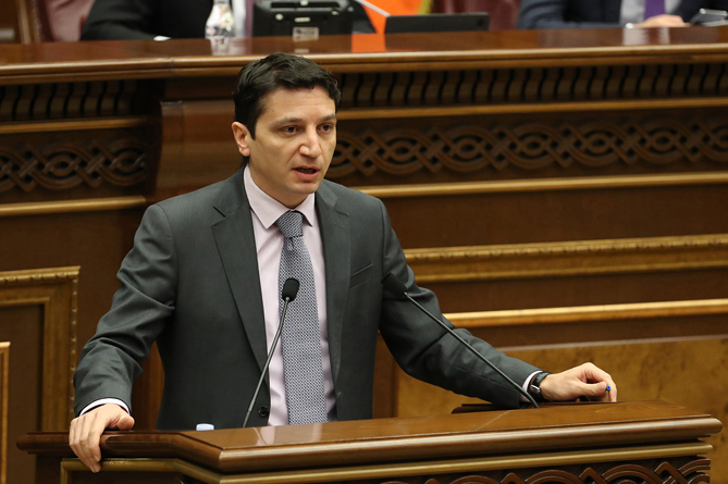 Ermənistanda iqtisadi artımın yarısını Rusiyadan köçənlər təmin edib