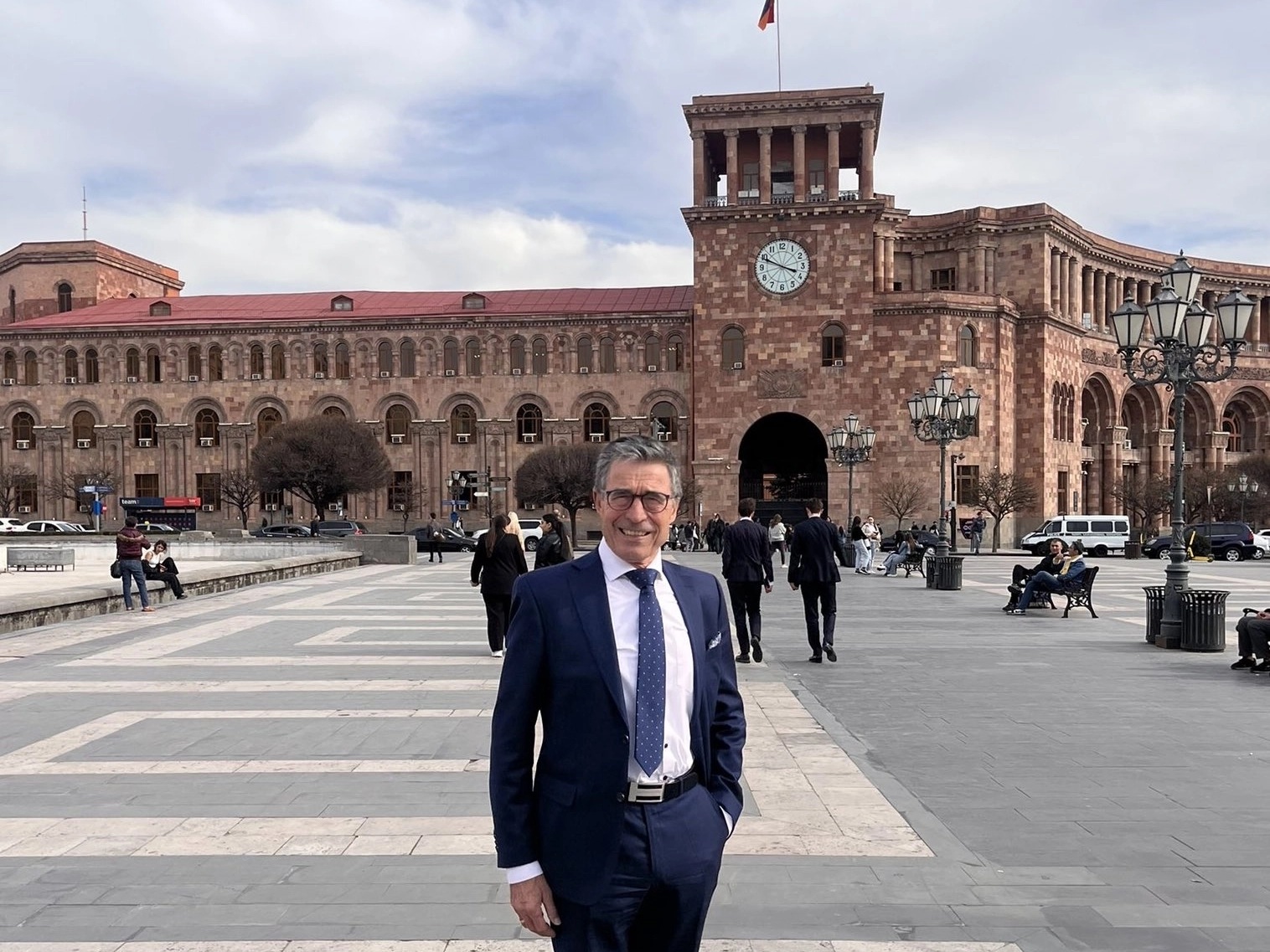 Rasmussendən absurd: İrəvanın KTMT üzvlüyünü dəstəklədi, Türkiyəni pislədi