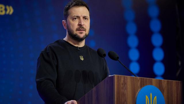 Düşmənin gözünün içinə baxaraq sübut edirlər ki... - Zelenski