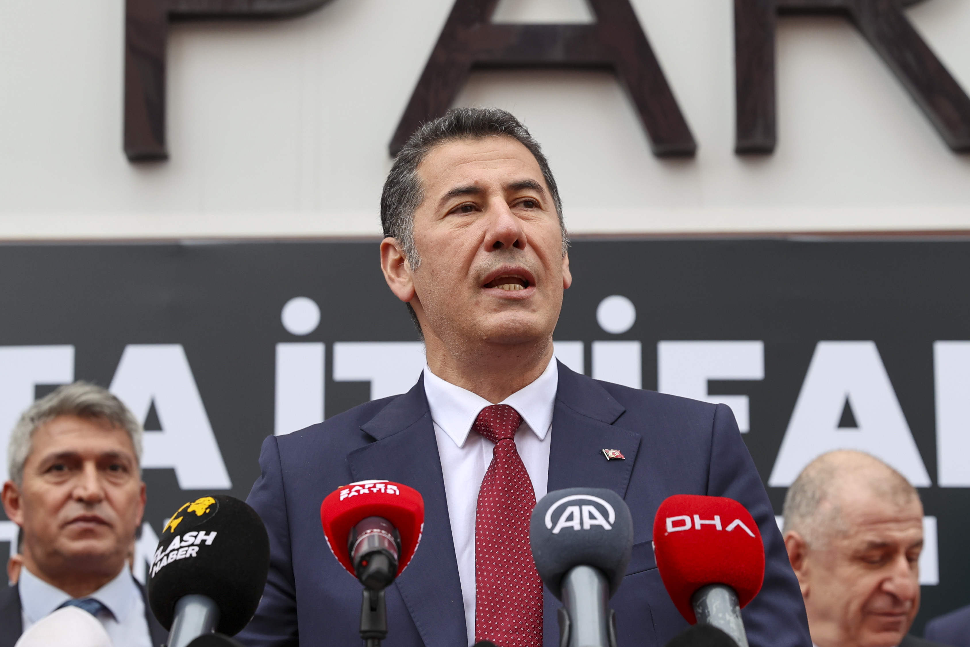 Seçilsəm, fiziki məhdudiyyətli vitse-prezidentimiz olacaq - Sinan Oğan