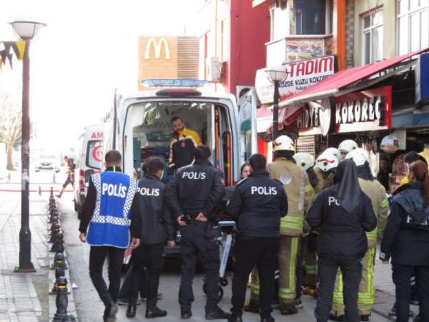 İstanbulda hotel yandı: 2 ölü, 3 yaralı 