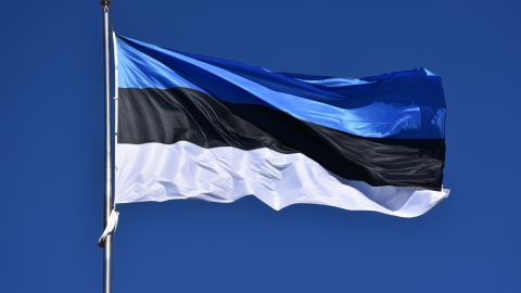 Estoniya rusiyalı diplomatı ölkədən çıxarıb