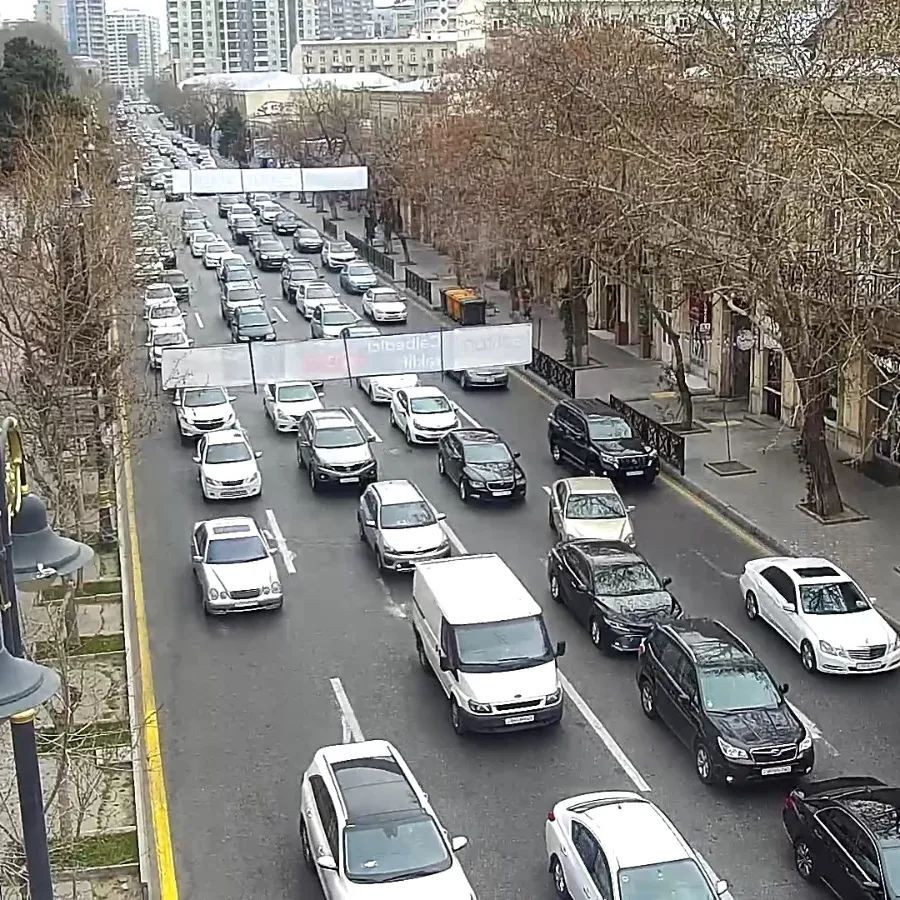 Hazırda tıxac olan yolların SİYAHISI