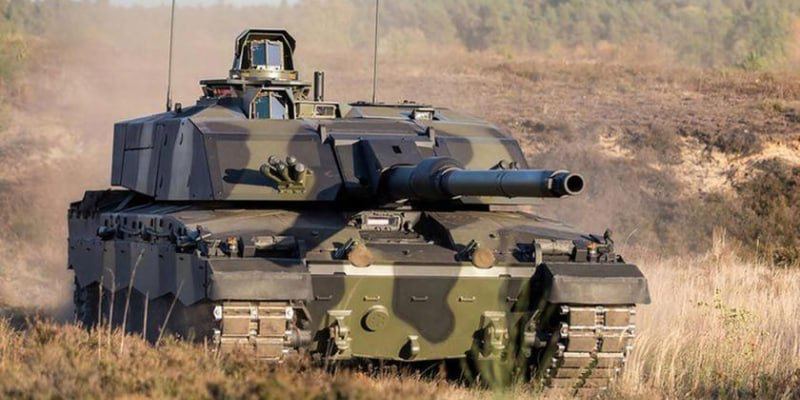 Ukrayna hərbçiləri Britaniyada tank təlimlərini başa vurdu