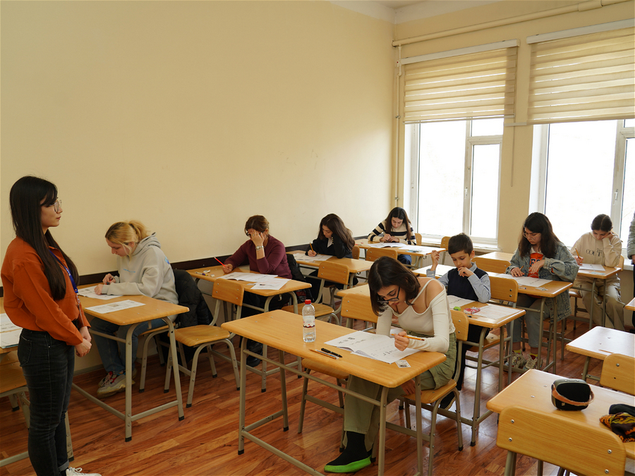 ADU-da Çin dili üzrə ixtisas imtahanları keçirildi