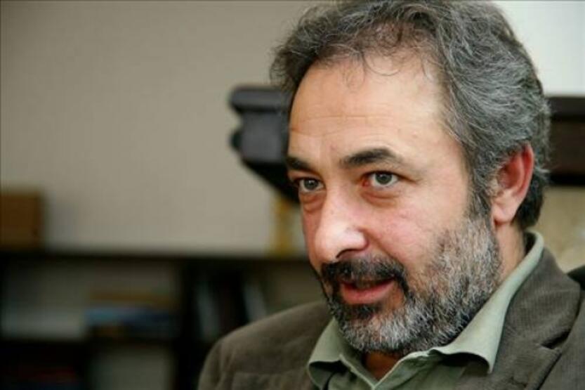 Məşhur aktyor deputatlığa namizəd oldu