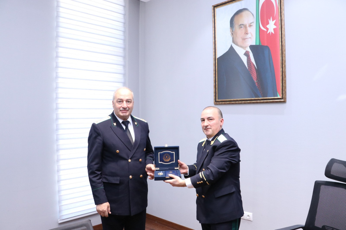 Baş Prokurorluğun xidmət rəhbərinin fəaliyyətinə xitam verildi