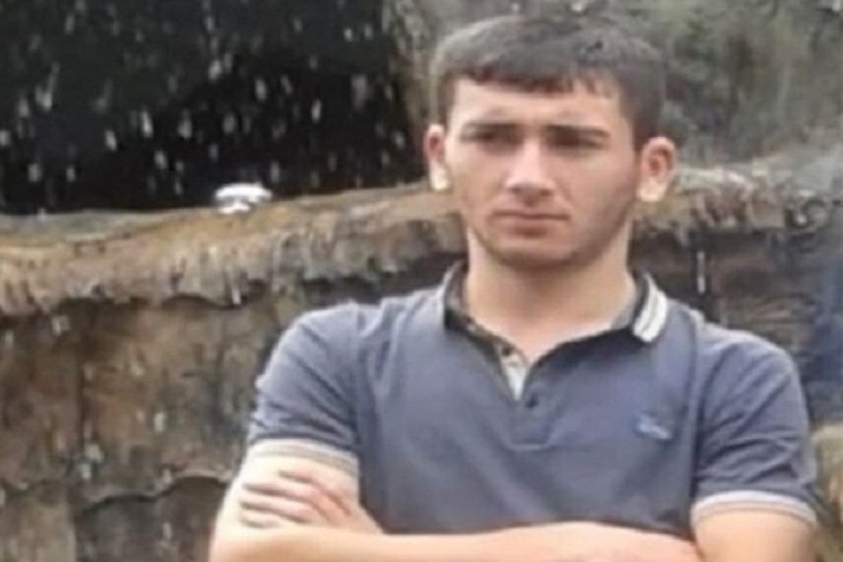 Bir ailənin 4 üzvünü güllələyən şəxsin məhkəməsi BAŞLADI