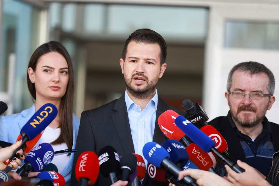 Keçmiş iqtisadiyyat naziri prezident seçildi