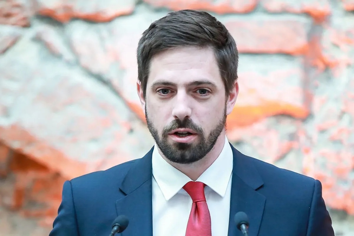 Orban imtina etdi - Kiyevə nazir müavinini yolladı