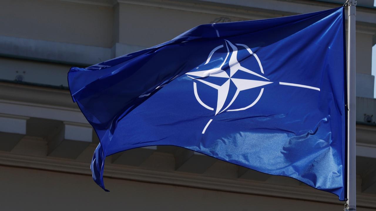 NATO ölkələri Ukraynaya 65 milyardlıq silah göndərib