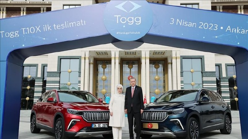 Ərdoğan Şavkat Mirziyoyevə də TOGG bağışladı