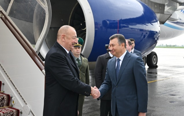 İlham Əliyev Tacikistana getdi