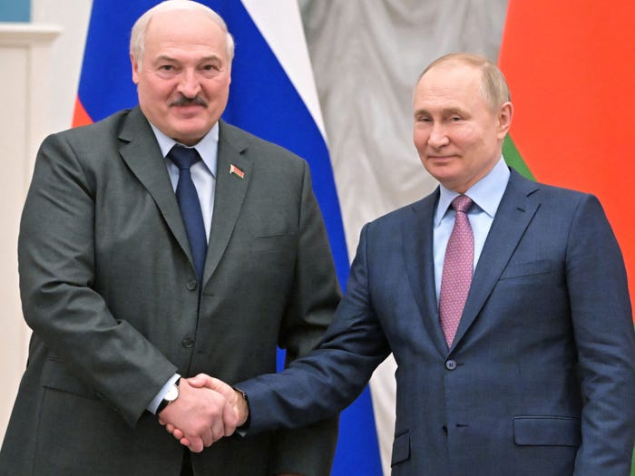 Putin Lukaşenko ilə görüş keçirdi 