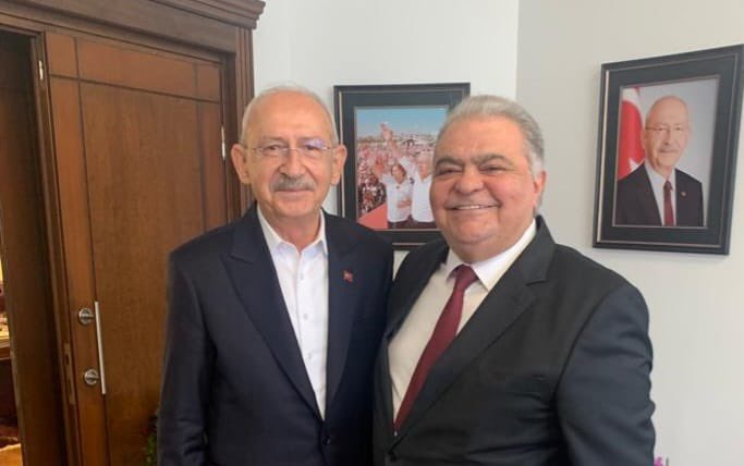 Özalın oğlu Kılıçdaroğlunu dəstəklədi
