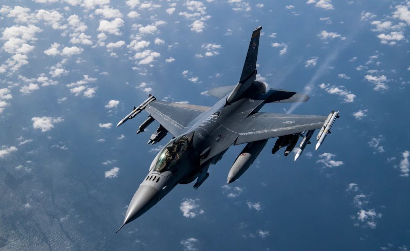 Ukraynalı pilotlar F-16 sınağından uğurla çıxdı