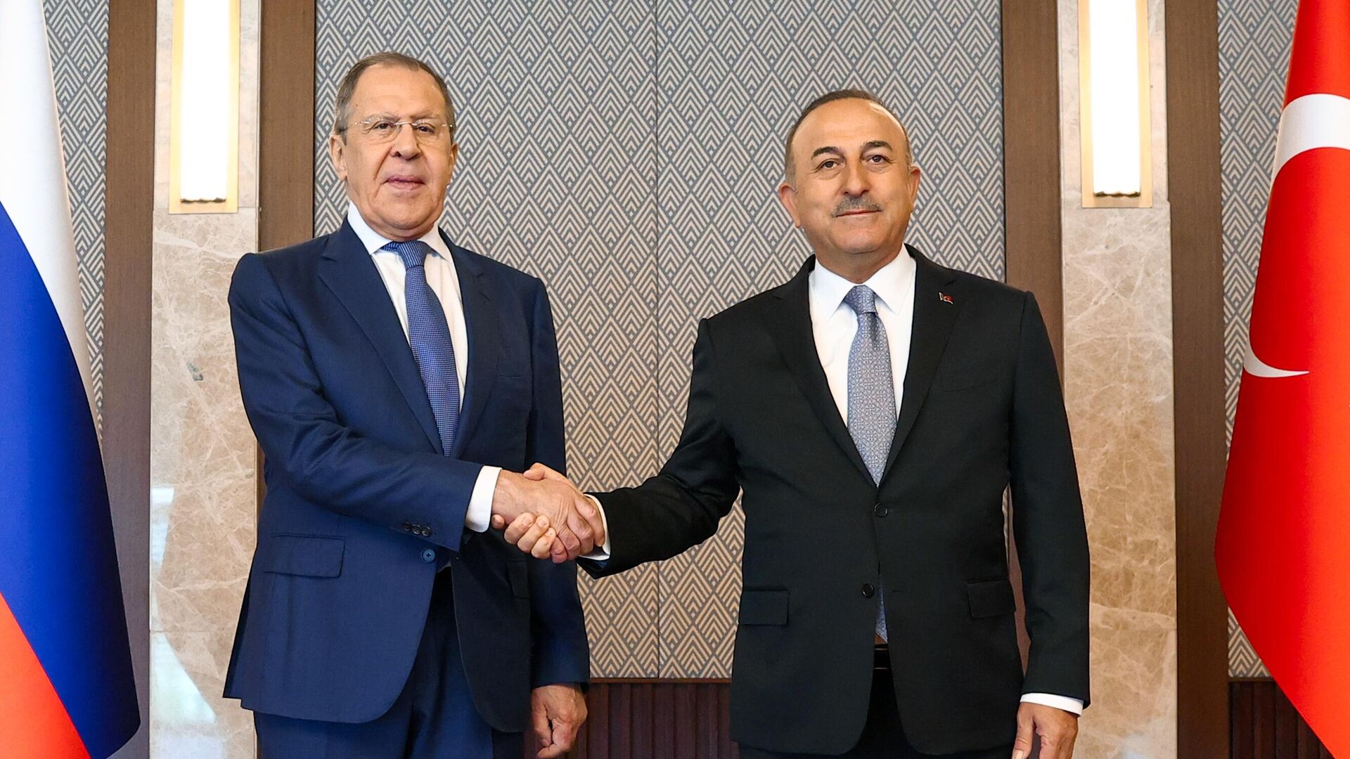 Çavuşoğlu-Lavrov görüşü başladı - Qarabağdan da danışacaqlar (VİDEO)