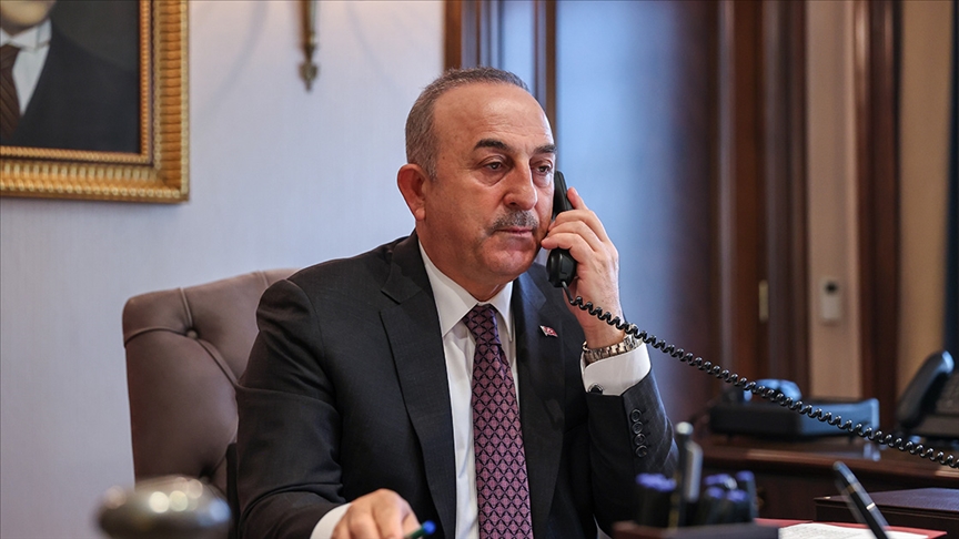Türkiyə və Qazaxıstan XİN başçıları telefonla danışdı