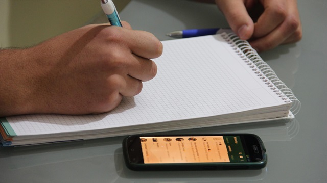 5 şagird telefona görə imtahandan xaric olunub