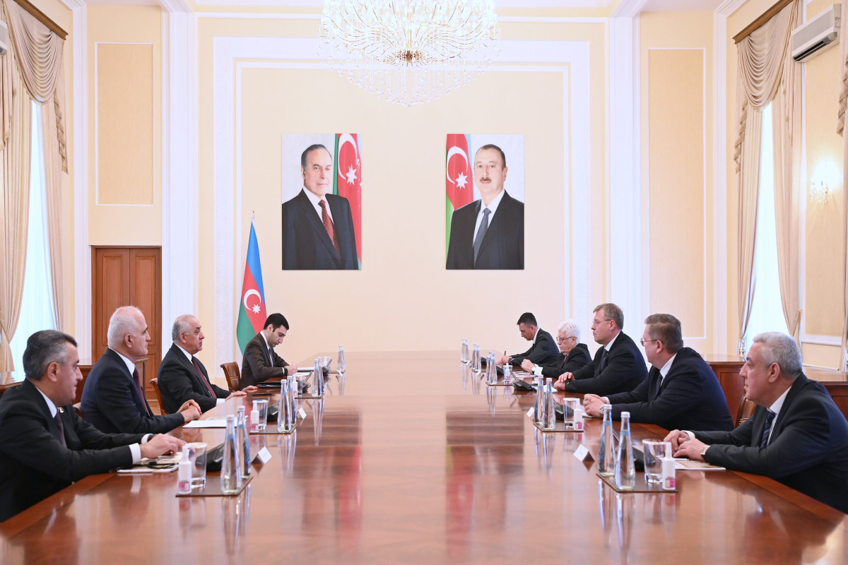 Əli Əsədov Həştərxan qubernatoru ilə görüşdü