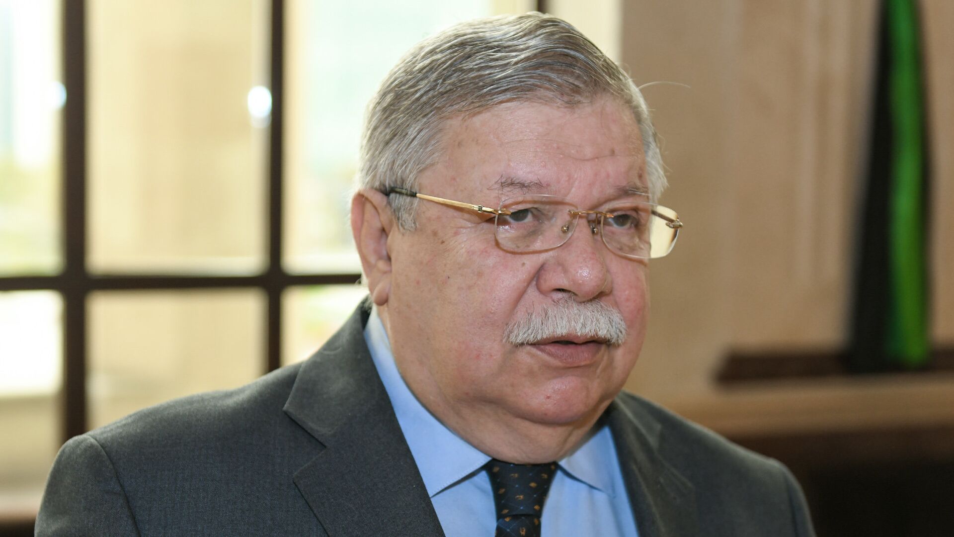 “Xəstə idi, həm də kaprizləri vardı” - Xalq artistləri Azərpaşa Nemətovdan danışır