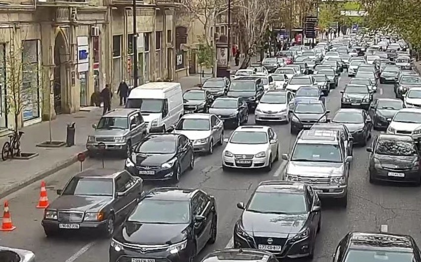 Hazırda tıxac olan yolların SİYAHISI