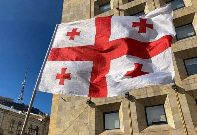 Müxalif deputatdan etiraf: Əhali bizə inanmır