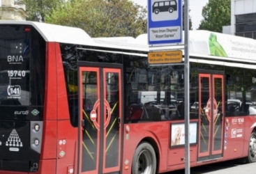 Hazırda 150-yə yaxın avtobus tıxacda qalıb