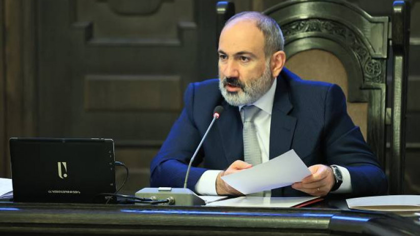 Qoşunları güzgü effekti ilə sərhəddən çəkməyə hazırıq - Paşinyan