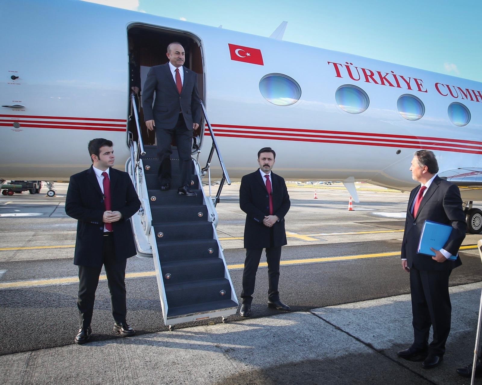 Çavuşoğlu Vyanaya gedir
