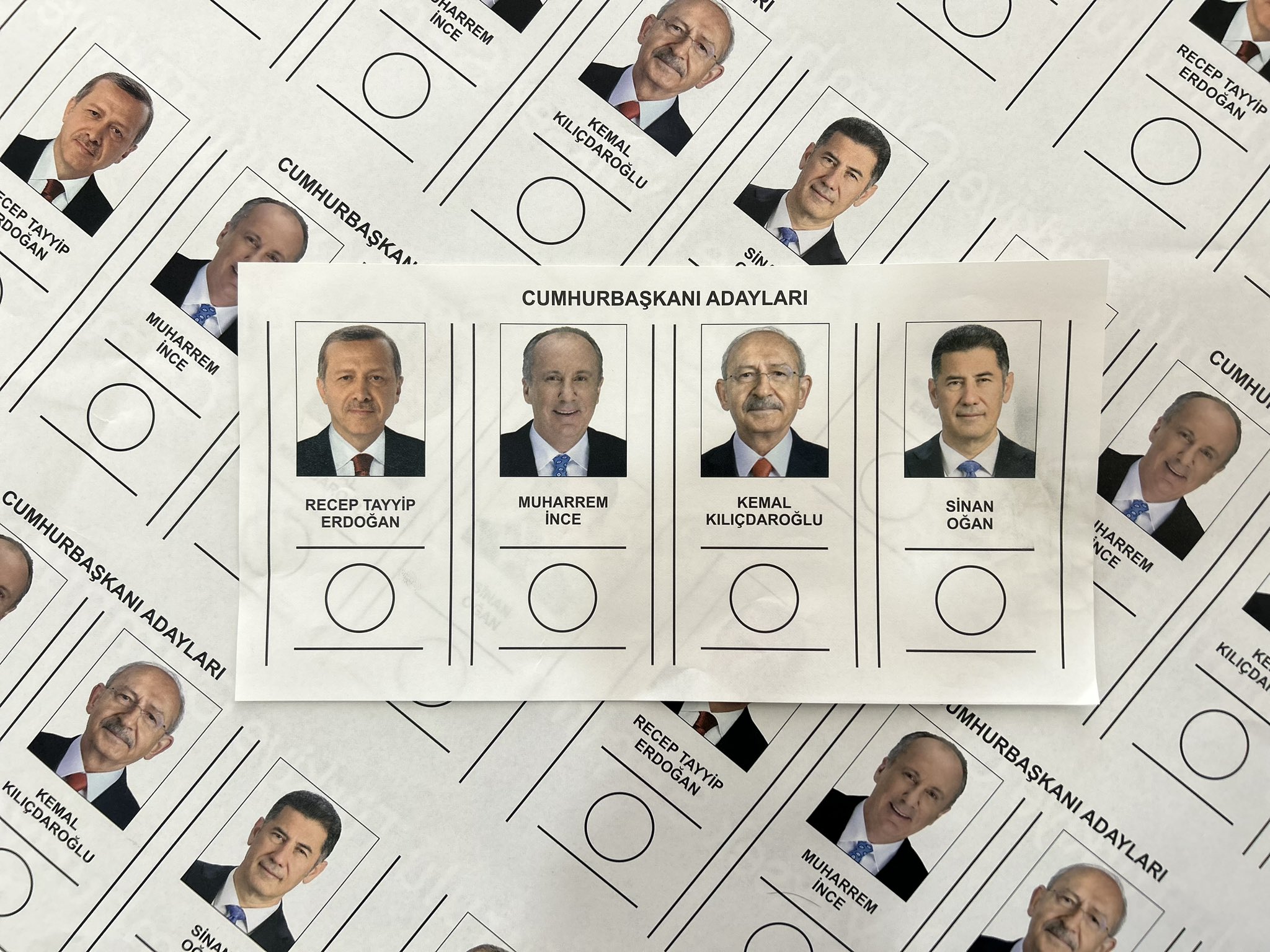 Türkiyədə seçki bülletenləri çapa göndərildi - FOTO