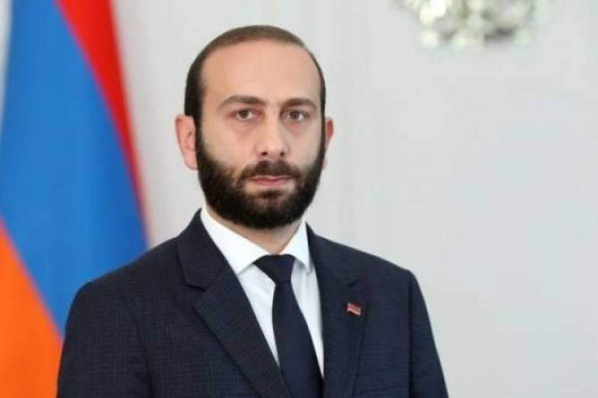 Mirzoyan Özbəkistana gedir 