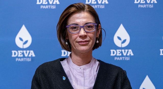 Babacanın müavini istefa verdi