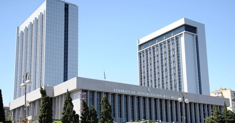 Azərbaycan deputatları Ukraynaya gedir - SƏBƏB