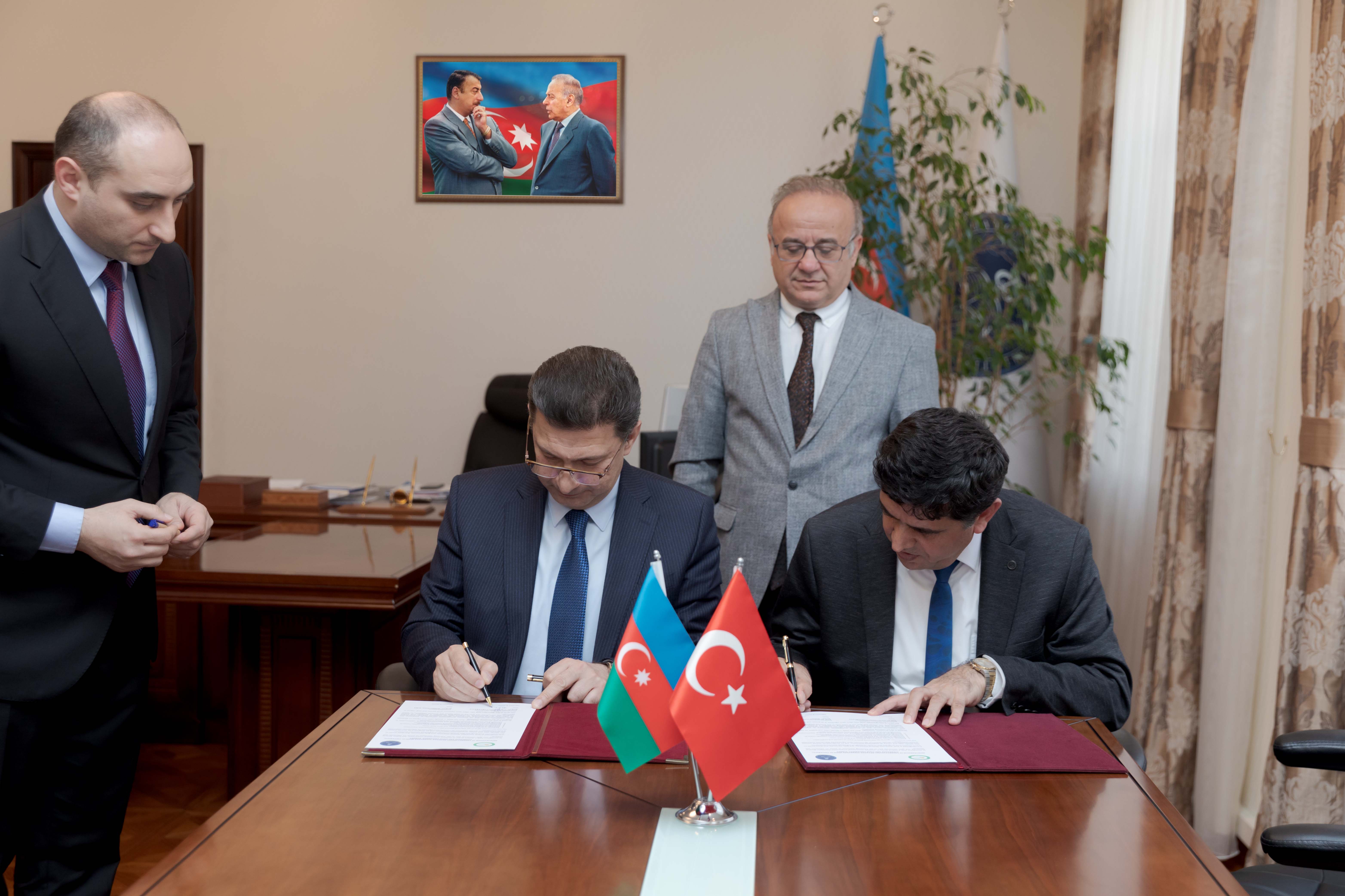 ATU ilə İğdır Universiteti arasında mümorandum imzalandı