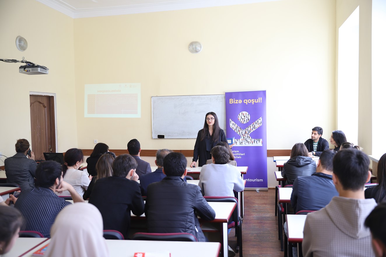 Turizm könüllüləri GDU-da görüş keçiriblər