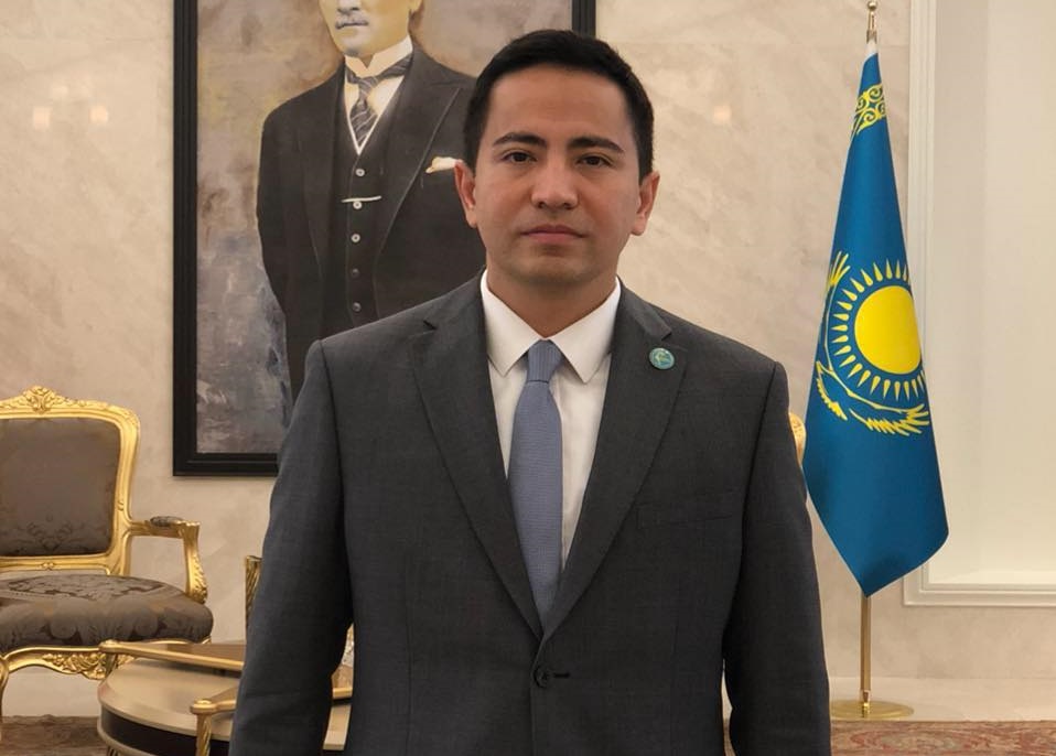 Qazaxıstanın Azərbaycandakı yeni səfiri KİMDİR...