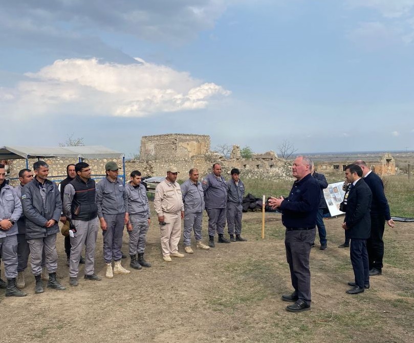 Cəsur insanlar Ağdamı minalardan təmizləyir - Britaniyalı deputat (VİDEO)