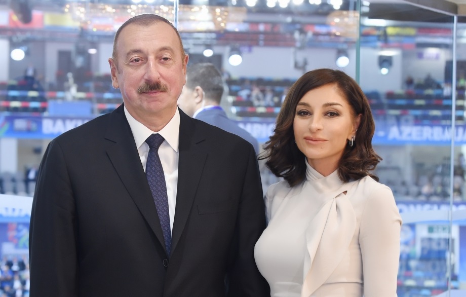 Prezident və xanımı Nurayı TƏBRİK ETDİ