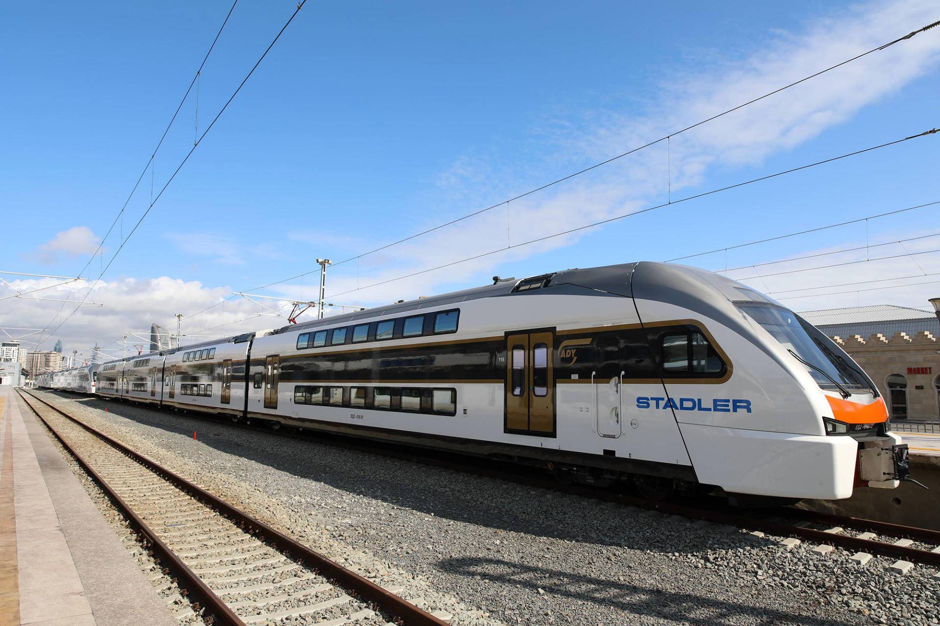 Bayramda qatarların hərəkət qrafiki açıqlandı