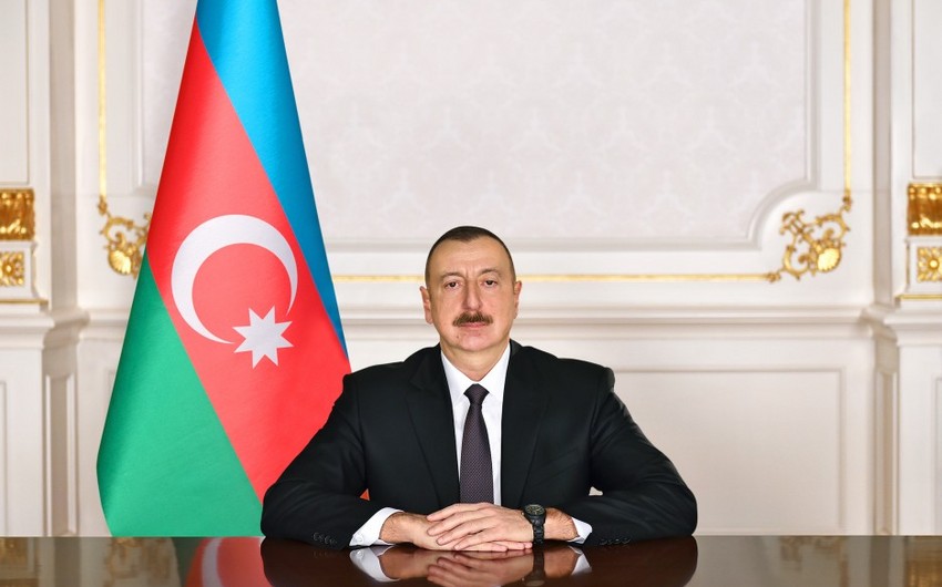 İlham Əliyev Gürcüstanın müdafiə nazirini qəbul etdi
