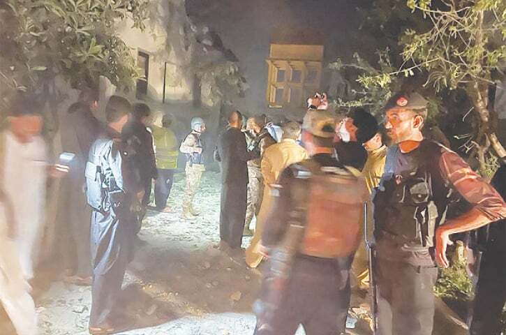 Pakistanda güclü partlayış - 13 ölü, 50 yaralı 